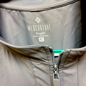 Med couture “Insight”  Scrubs Jacket